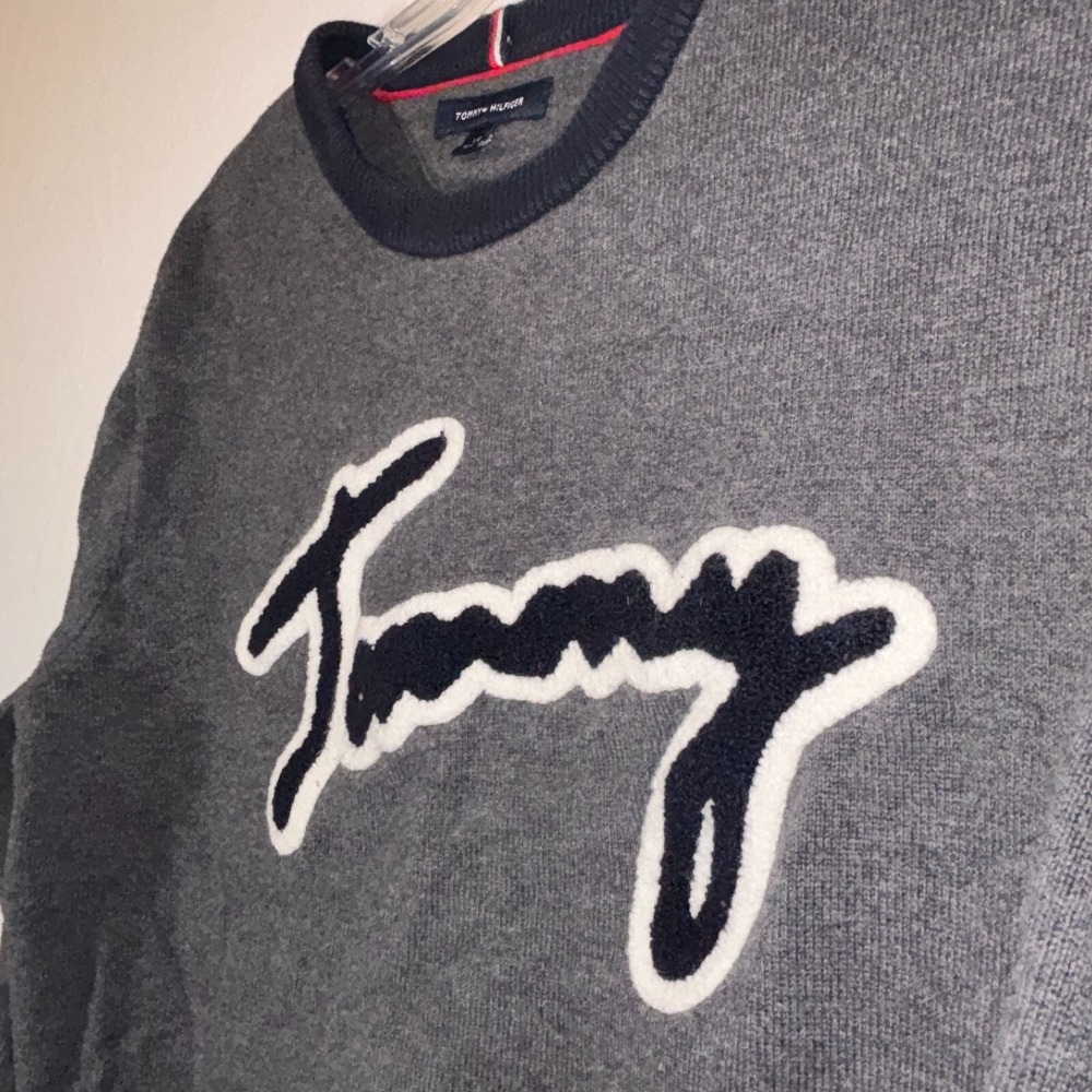 Women's Y2K Tommy Hilfiger Sweater Classic Logo Chenille sz Large - Picture 3 of 6